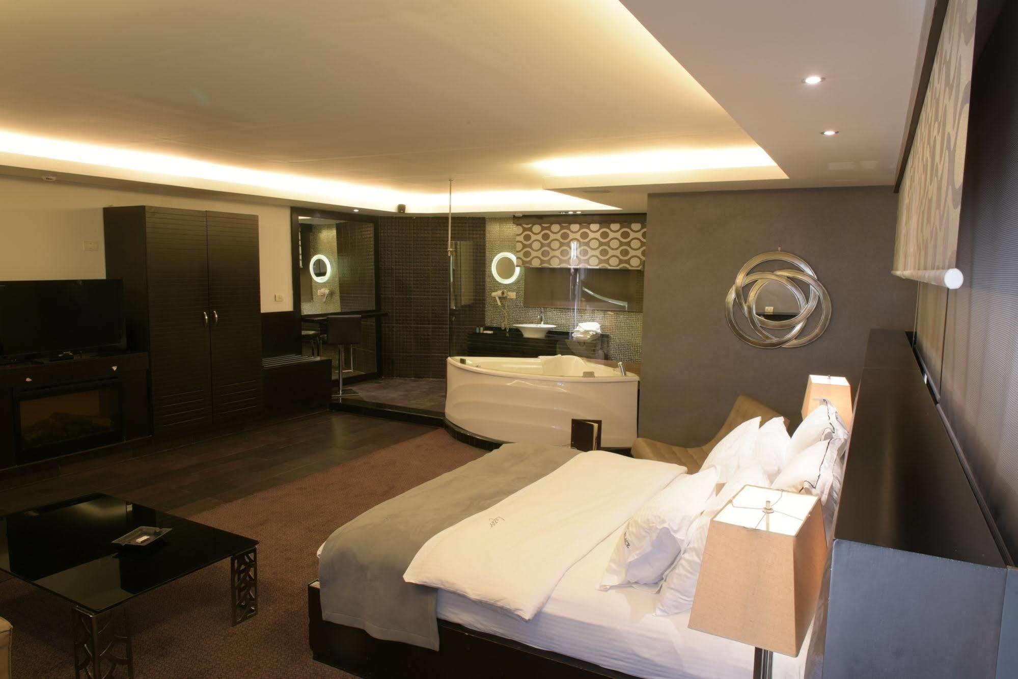 Luxor Hotel Jounieh Εξωτερικό φωτογραφία